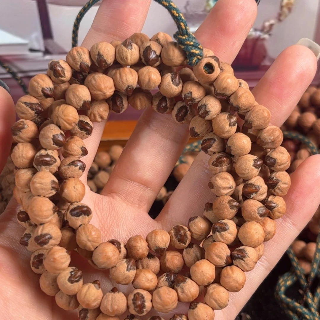 吊坠柏香籽/百香籽烈焰红唇6+11号