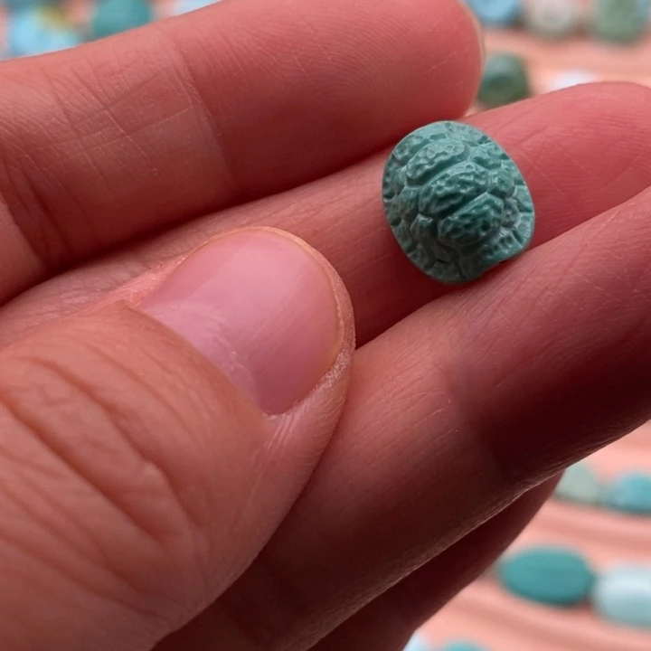 绿松石未镶嵌挂件