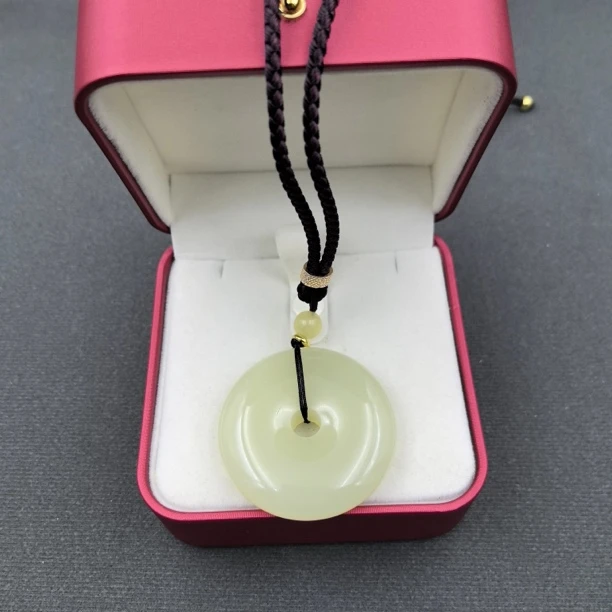 【经典永恒  光芒四射】吊坠 GDJ10276