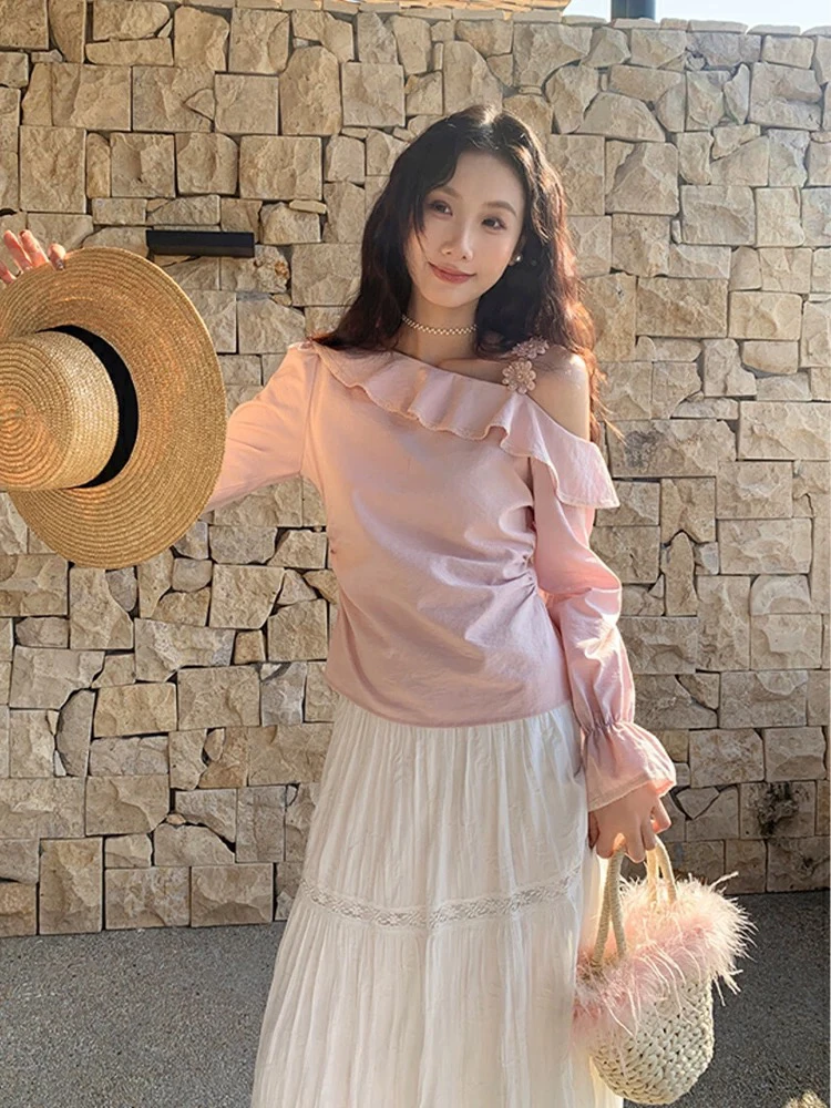 爱西里2025春季法式立体花朵斜肩衬衫女设计感荷叶边修身长袖上衣