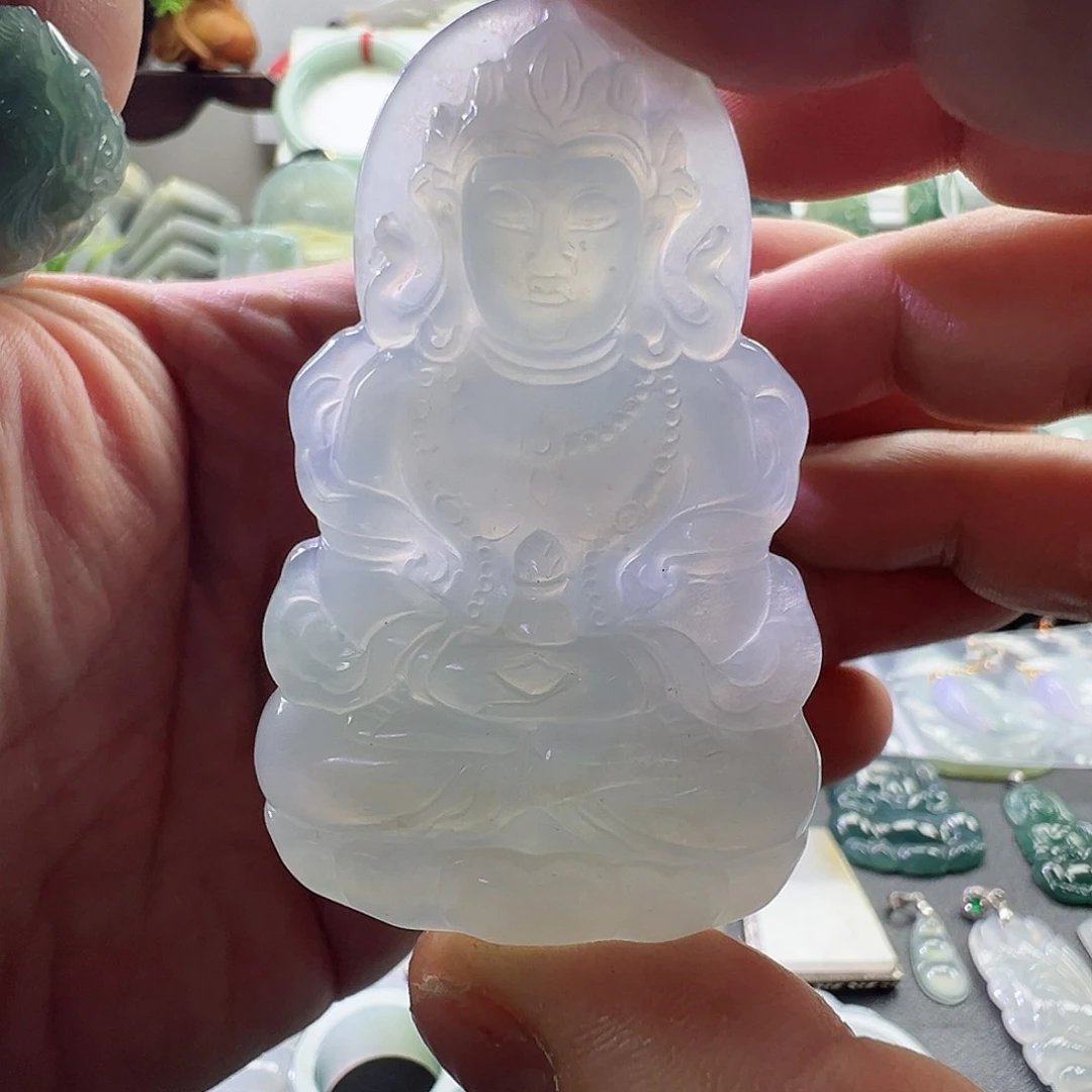 翡翠未镶嵌颈饰翡翠度母