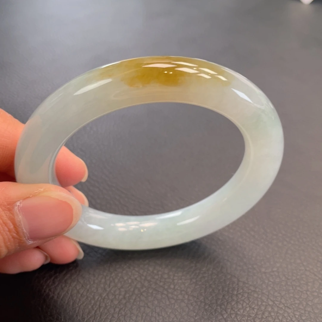 翡翠手镯（圆镯）未镶嵌缅甸翡翠