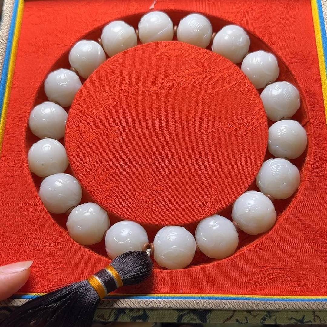 和田玉（糖玉）未镶嵌手链