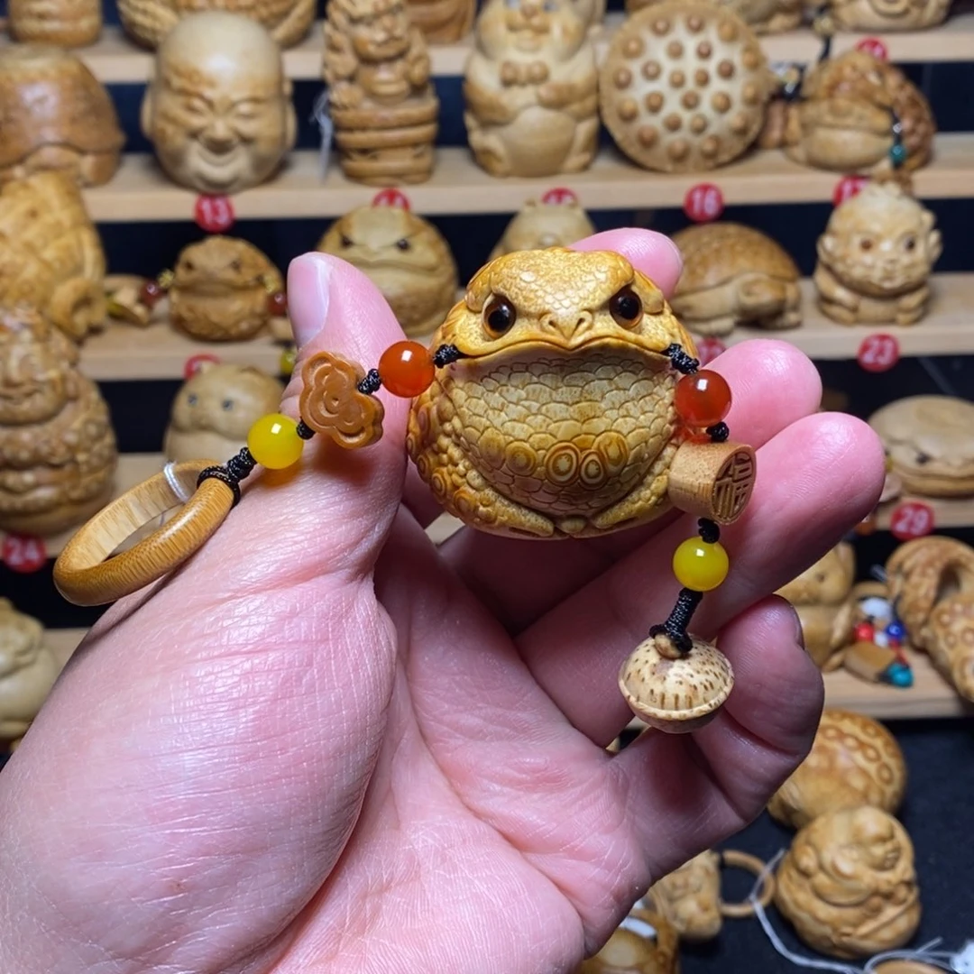 竹张念超竹根雕金蟾手把件