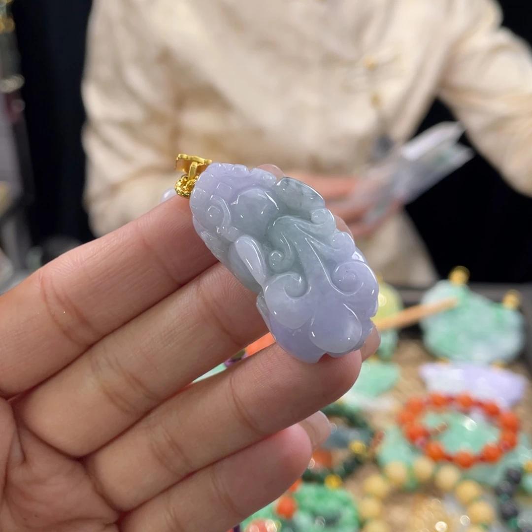 翡翠颈饰未镶嵌代编织