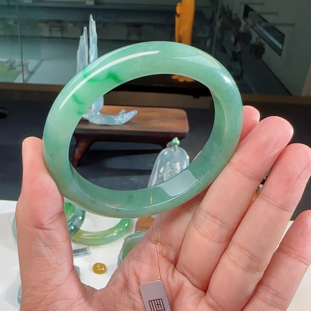 【闪购商品】翡翠手镯未镶嵌堯