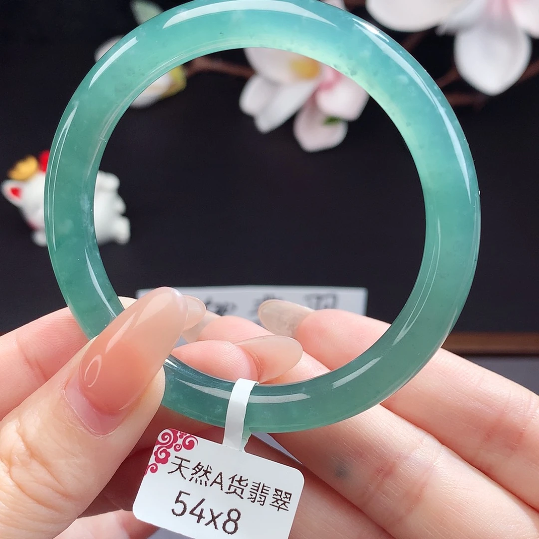 翡翠手镯（圆镯）未镶嵌