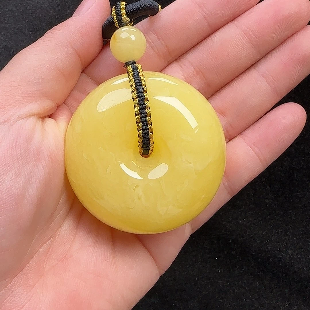 蜜蜡未镶嵌珠宝奇石