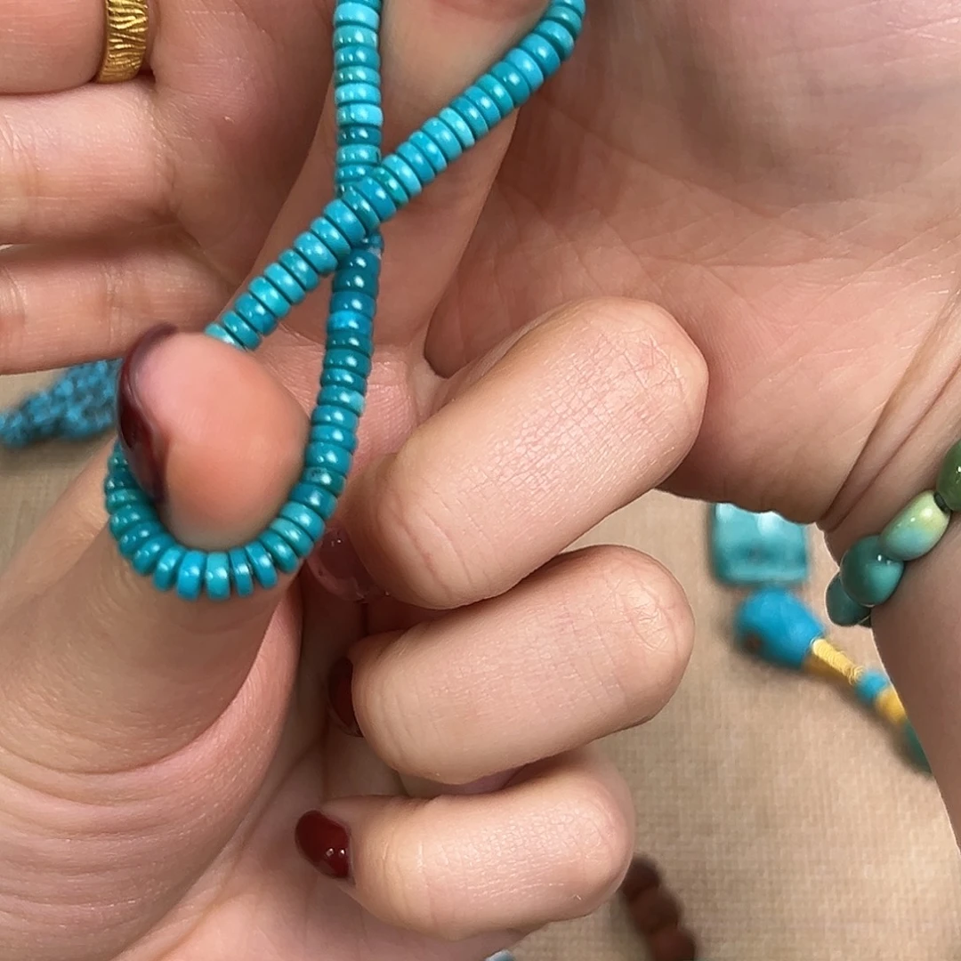 绿松石未镶嵌颈饰