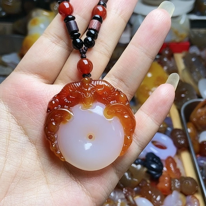 未镶嵌颈饰玛瑙/玉髓