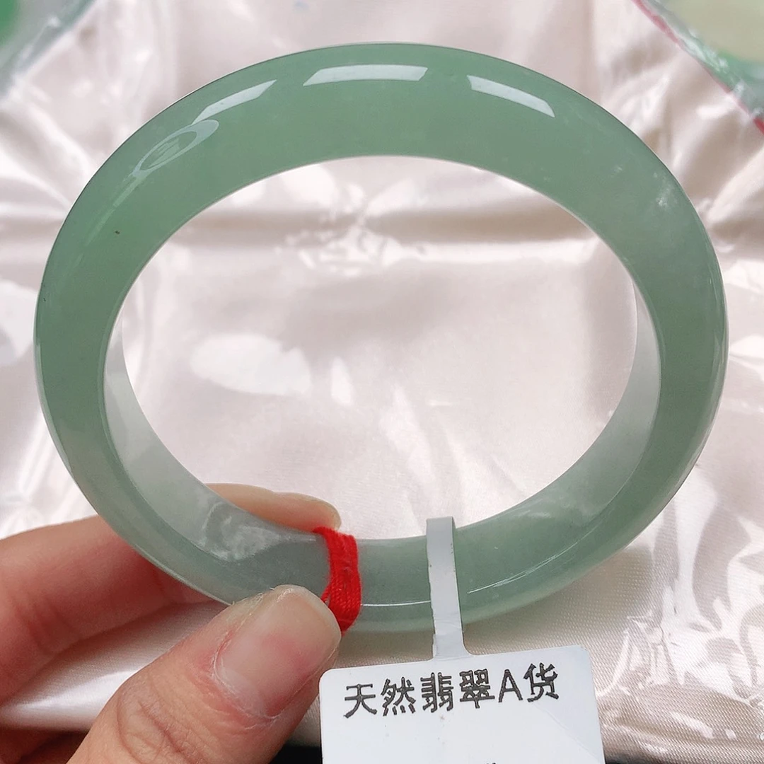 翡翠手镯未镶嵌天然翡翠手镯56