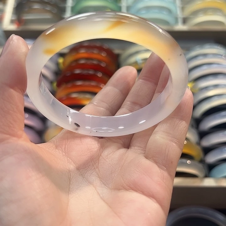 玛瑙/玉髓手镯未镶嵌即****装