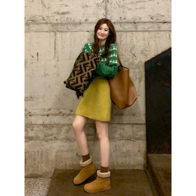 冬装搭配一整套时尚洋气减龄高级感大方得体藏绿色印花毛衣套装裙