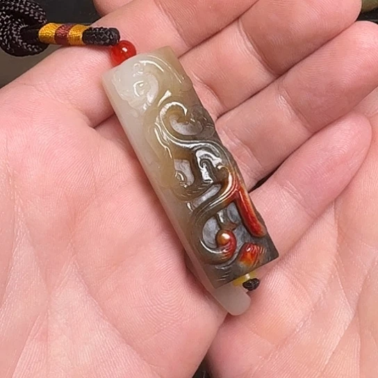 六***顺和田玉（糖玉）未镶嵌颈饰