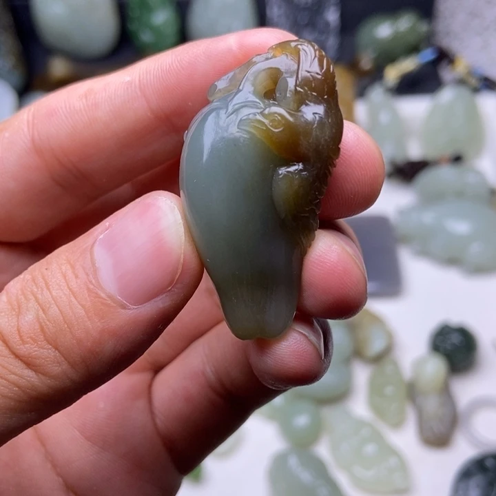 和田玉未镶嵌挂件