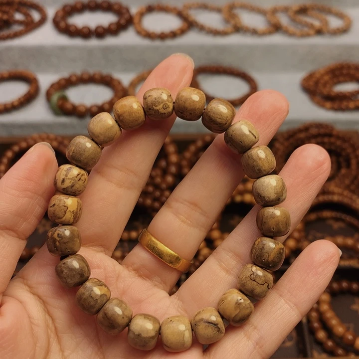 果皮天然库克精挑老型楼兰卡10单圈手串