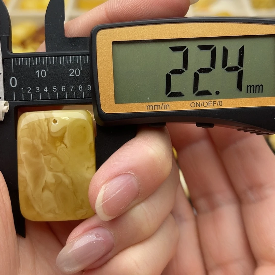 裸石琥珀未镶嵌蜜蜡牌子微瑕鸽