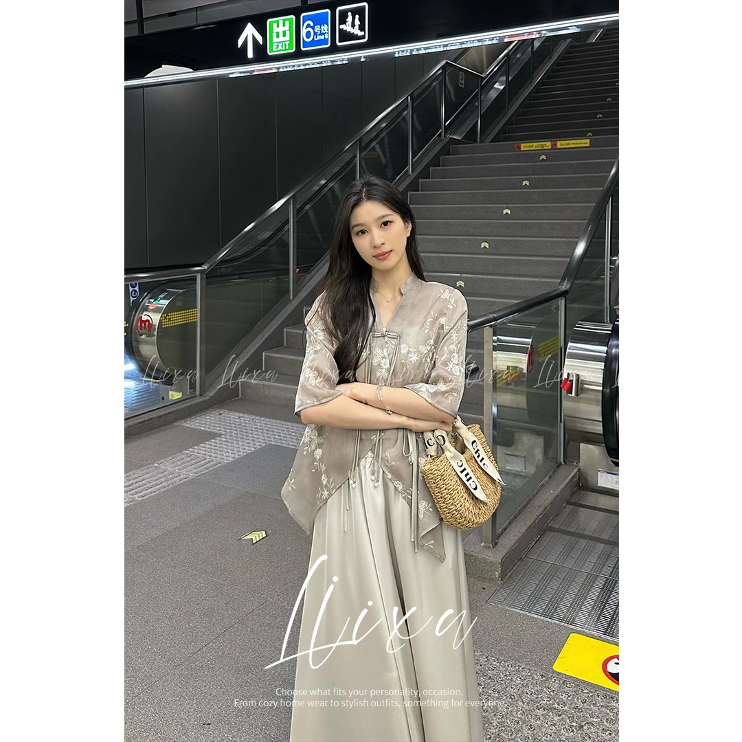 Liixu春夏新中式复古刺绣国风半袖上衣半身裙套装24Q031