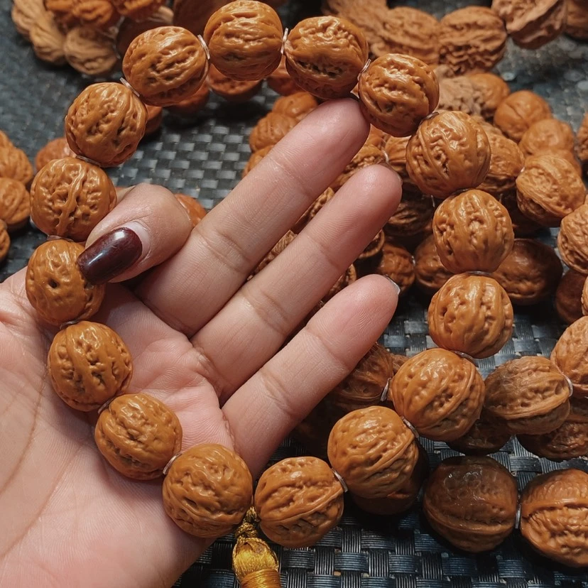 【闪购商品】文玩核桃吊坠江****月京八棱