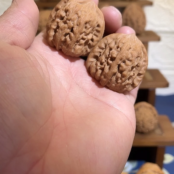 可***可文玩核桃吊坠凹底