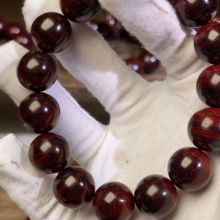 你***看檀香紫檀（小叶紫檀）