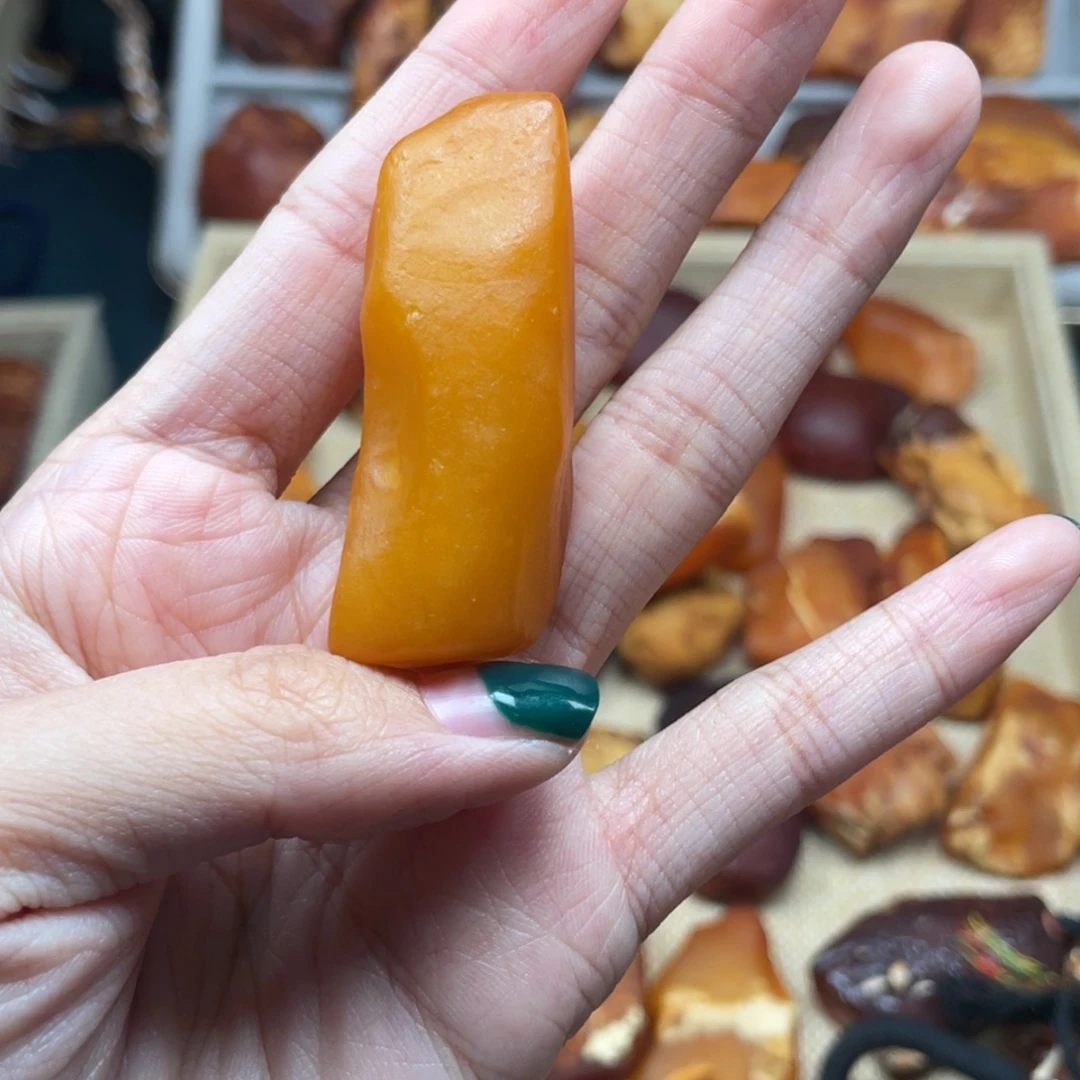 永***忆琥珀未镶嵌珠宝奇石