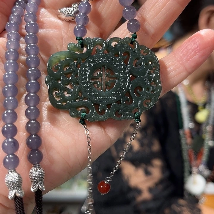 颈饰未镶嵌和田玉