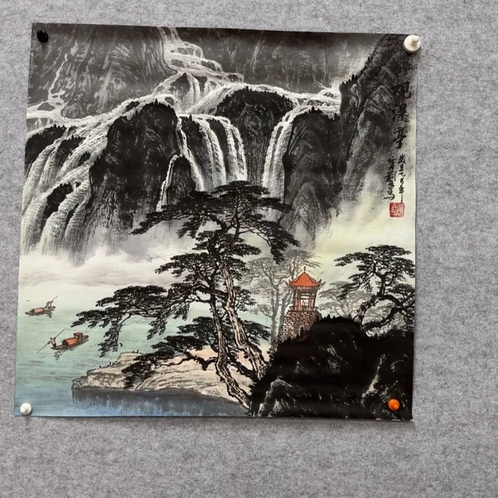 国画花鸟等图案为主