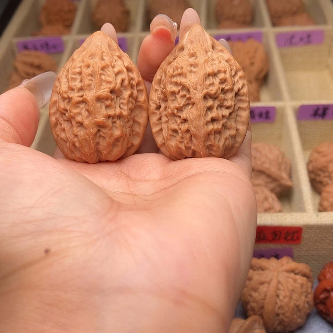 文玩核桃把件沈阳鸡心33