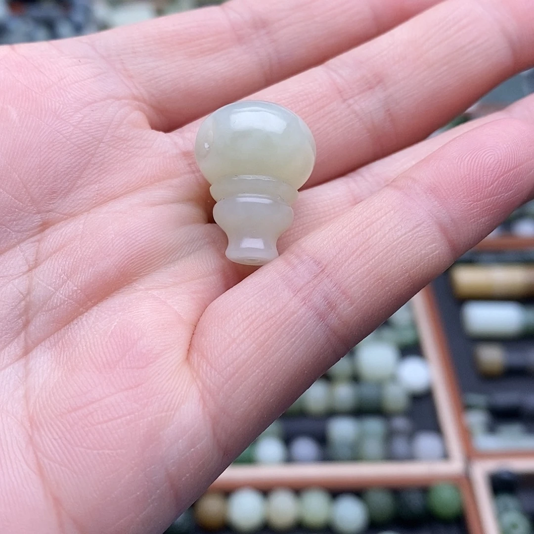 和田玉（糖玉）未镶嵌颈饰