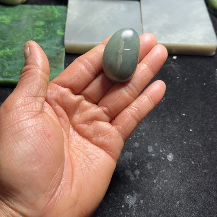 和田玉（糖玉）未镶嵌珠宝半成品