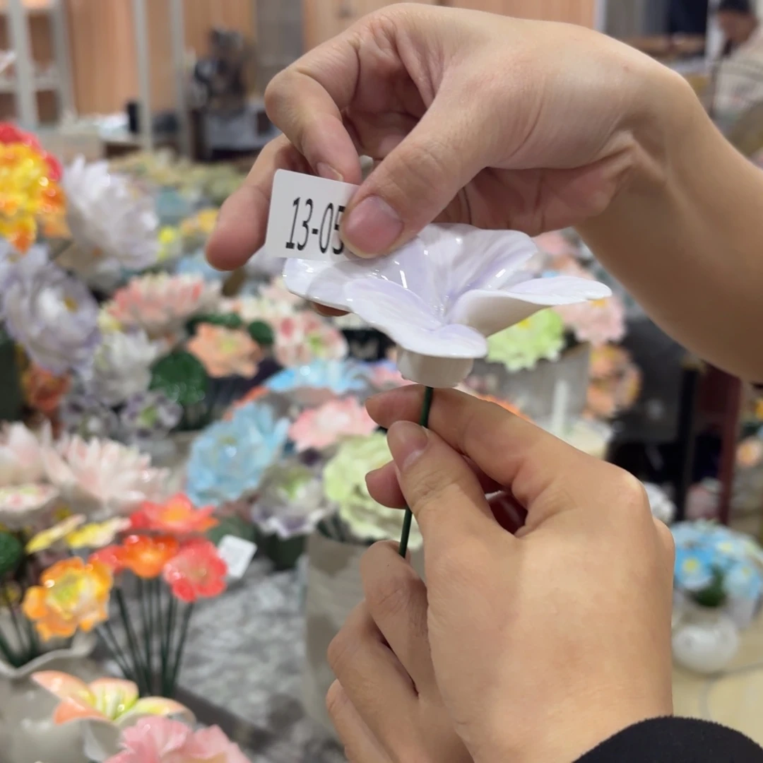 1359 陶瓷花，拍满20发货，退款拉黑