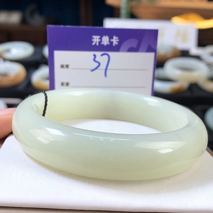 未镶嵌手镯和田玉59