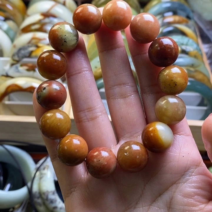 蛇纹石玉串未镶嵌路**团