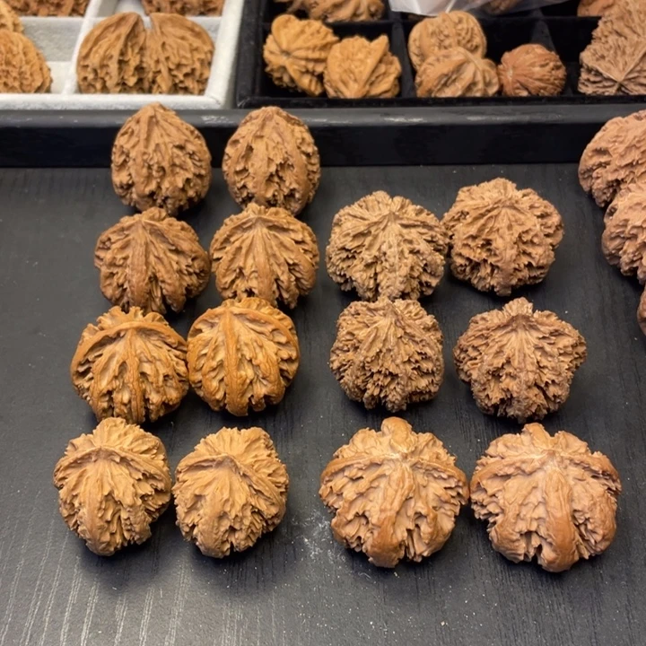 文玩核桃吊坠突突突突突