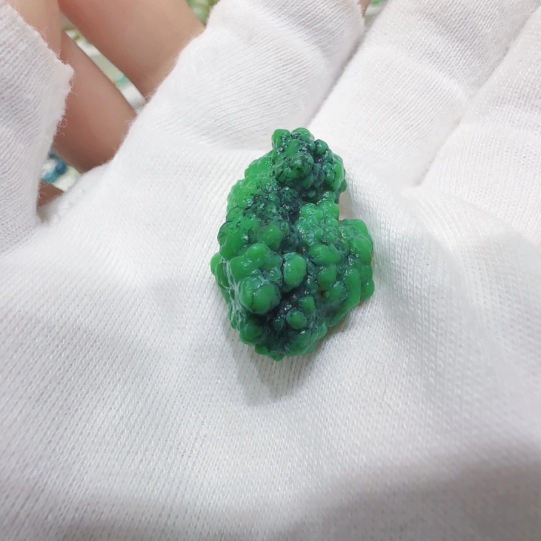 绿松石未镶嵌原矿绿松石