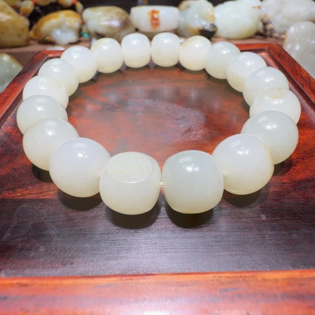 和田玉未镶嵌手串