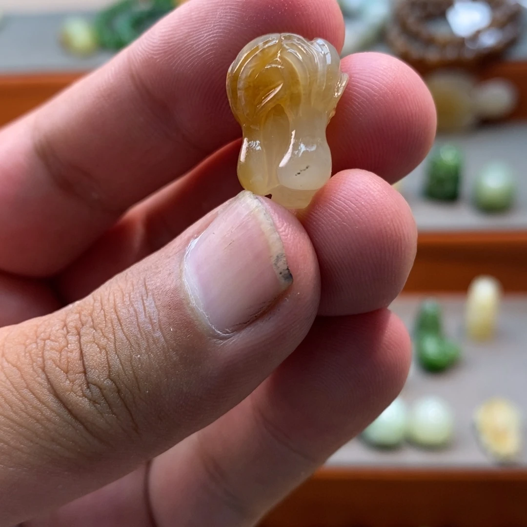 和田玉未镶嵌颈饰?***࿐