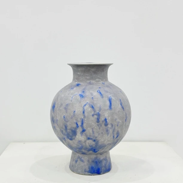 绿脂凝春小圆墩水培陶瓷花瓶