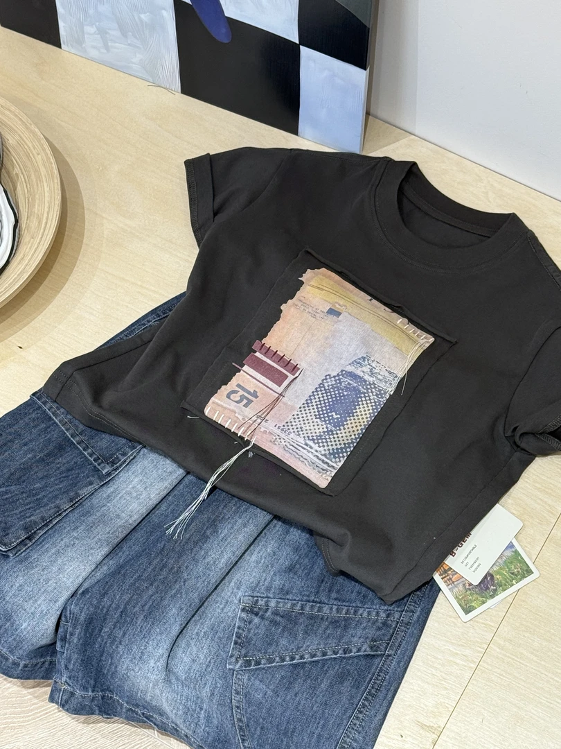 253110儿童宝宝夏款宽松百搭洋气时尚印花圆领短袖T恤