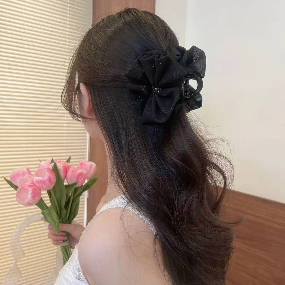 2025 新款高级感黑色褶皱抓夹女后脑勺鲨鱼夹 气质百搭发卡头饰