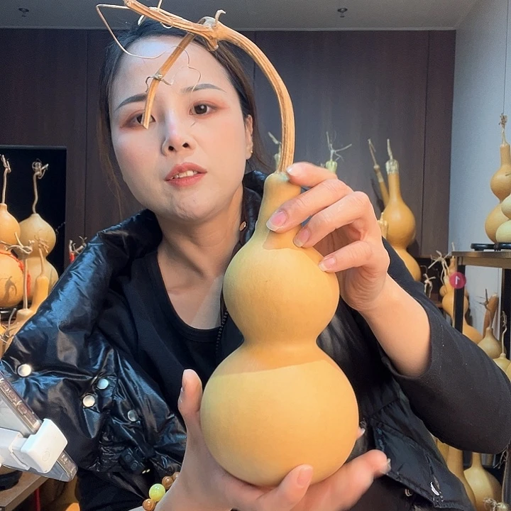 魏***魏大叶紫檀（黑酸枝木类）