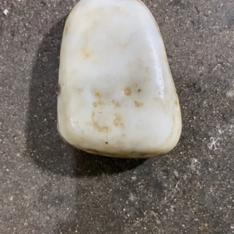 未镶嵌和田玉（糖玉）挂件