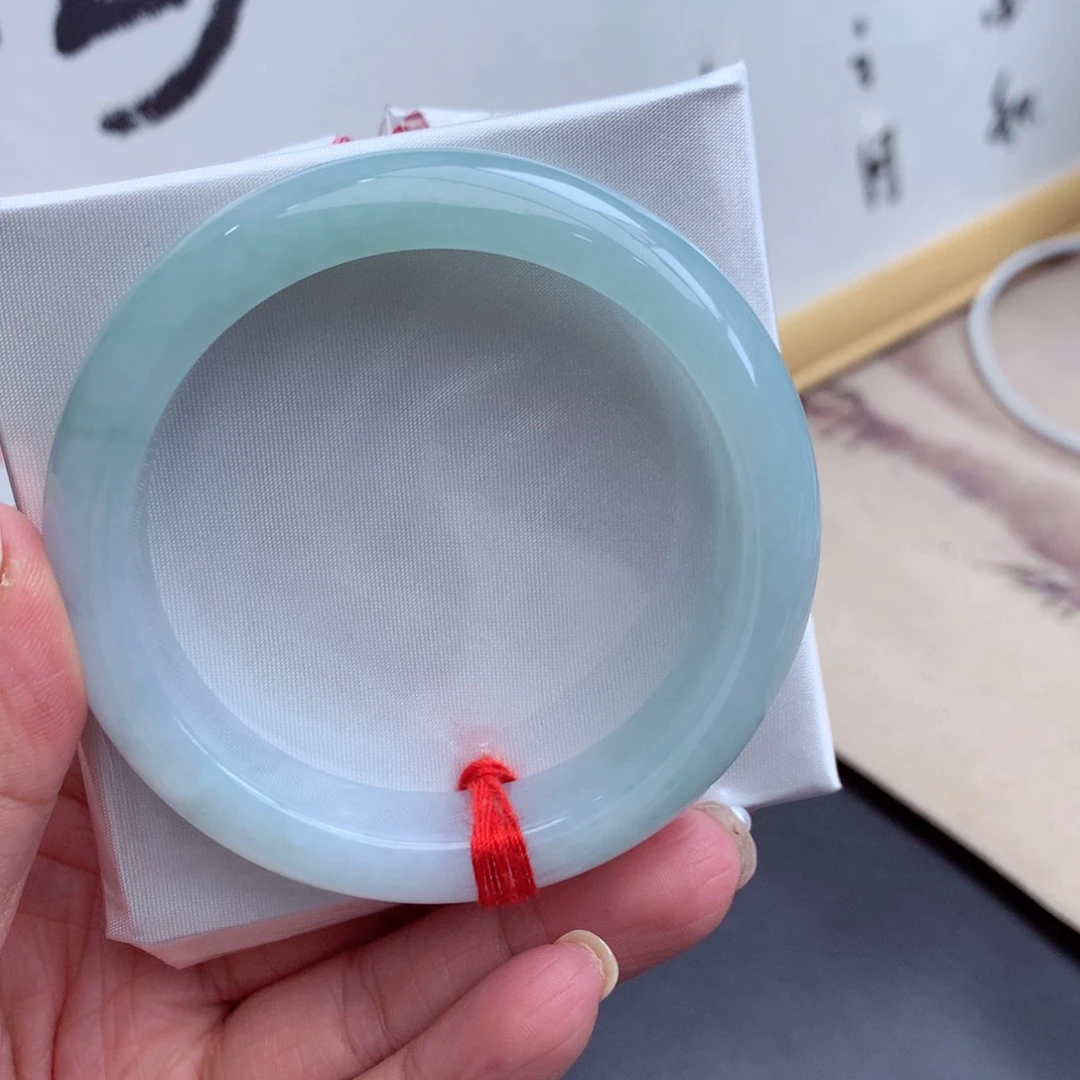 翡翠手镯未镶嵌缅甸翡翠手镯