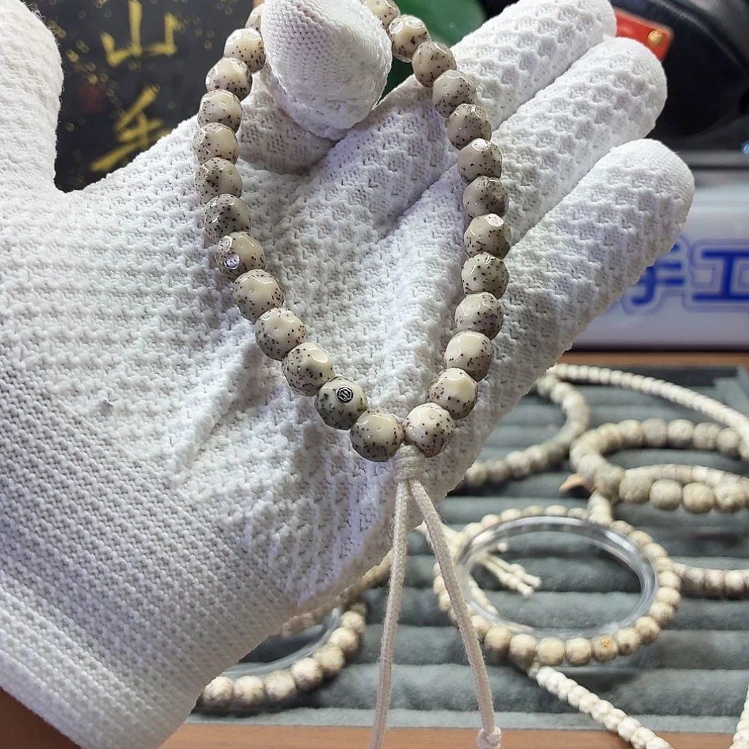 陀***轮星月菩提吊坠Y 手持钻面白金