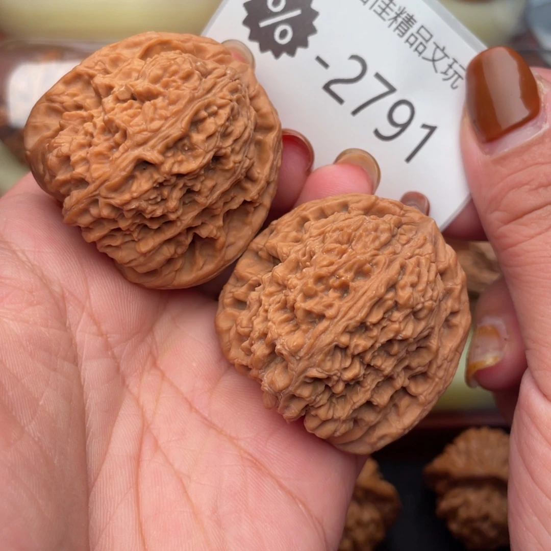 文玩核桃把件42高炮南疆石