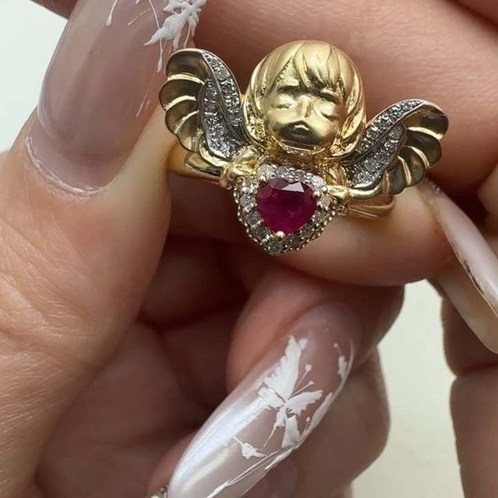 红宝石戒指18K金镶嵌