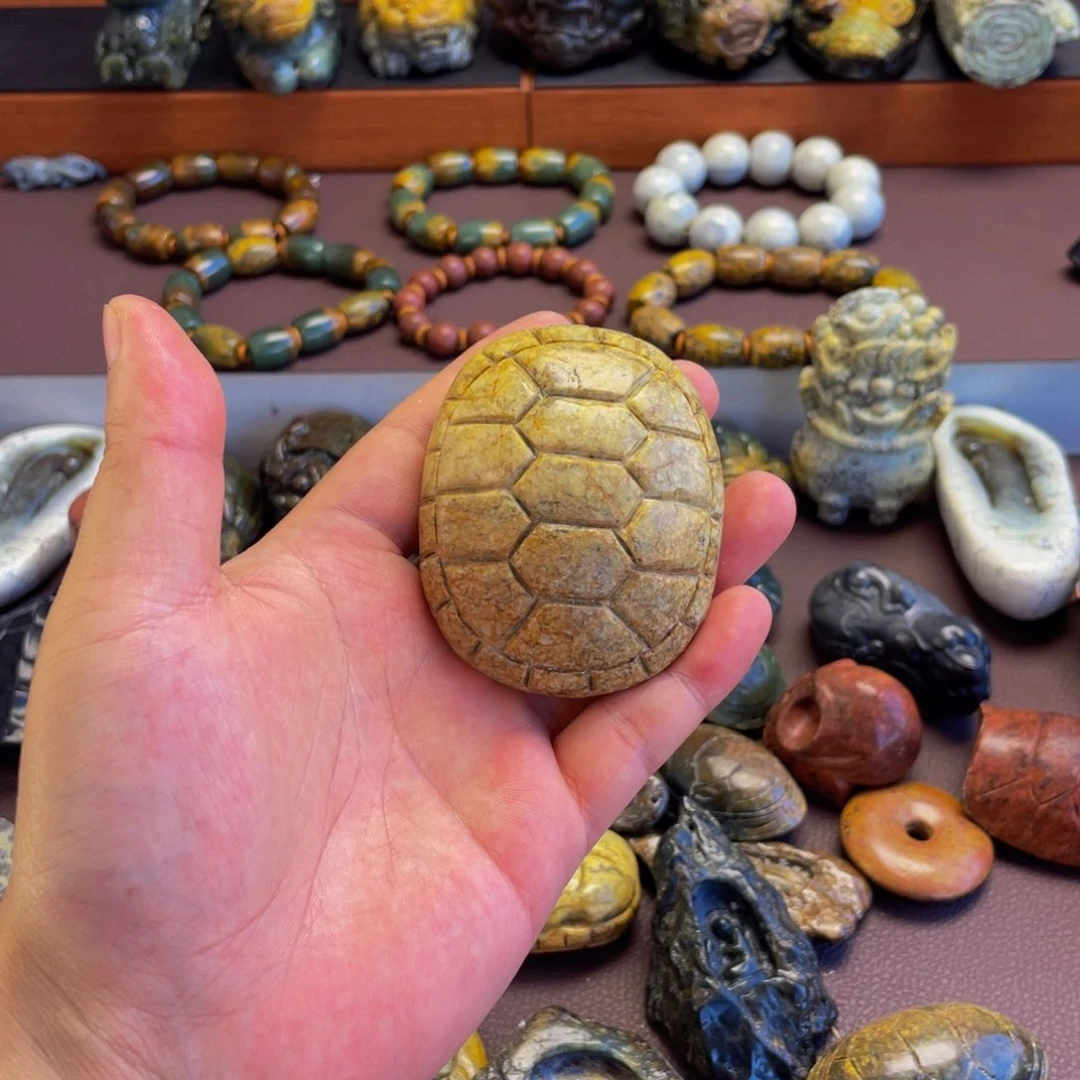 【闪购商品】未镶嵌岫岩河磨玉（透闪石质玉）挂件