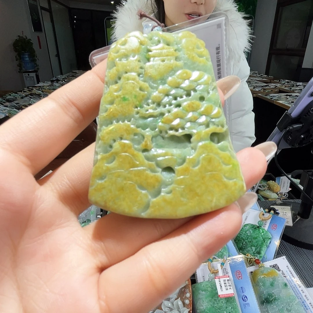 颈饰未镶嵌翡翠一