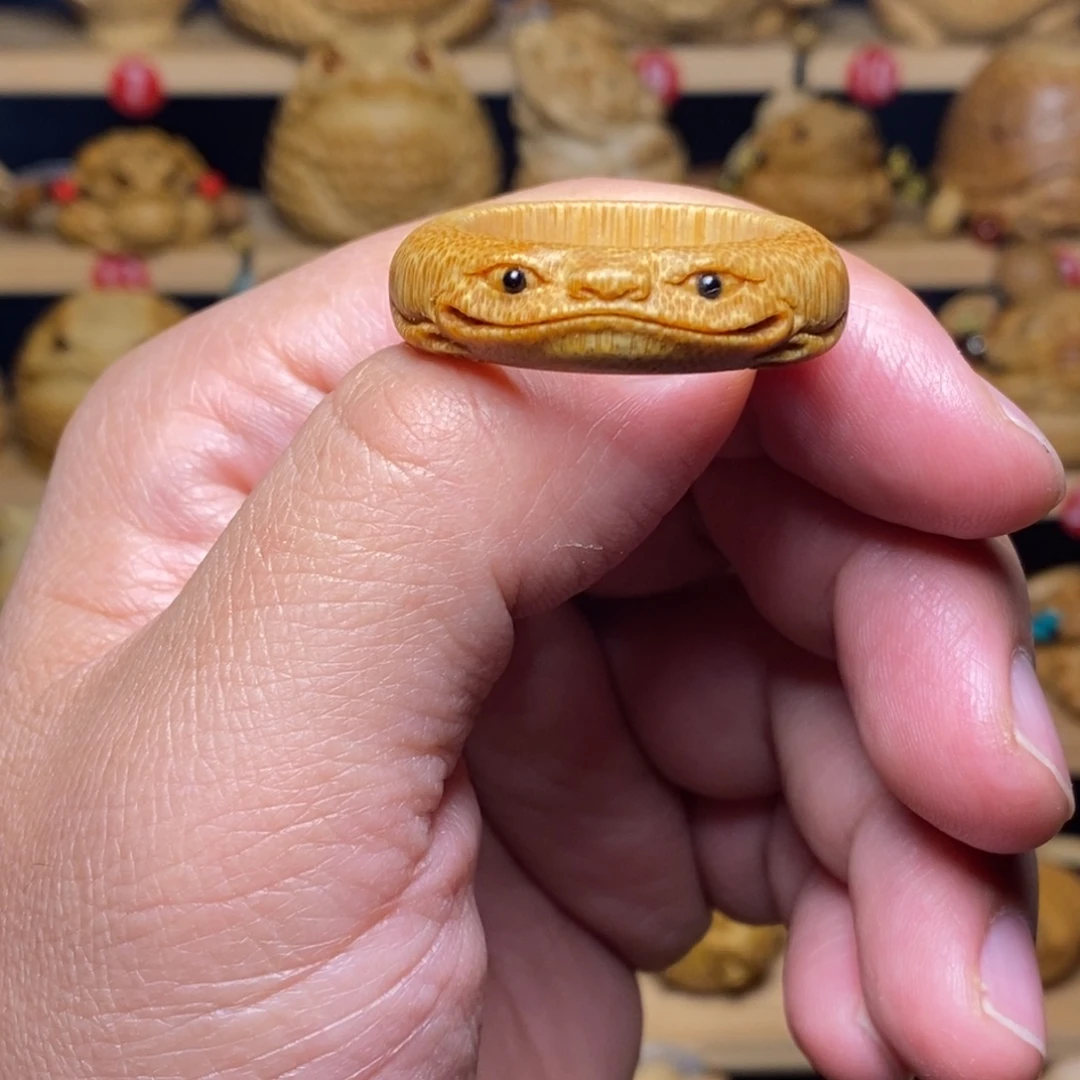 竹龙血金丝竹金蟾指环